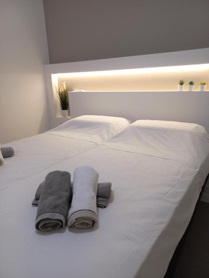 North Lake Riva Apartment, Steps From The Garda Lake Exterior foto