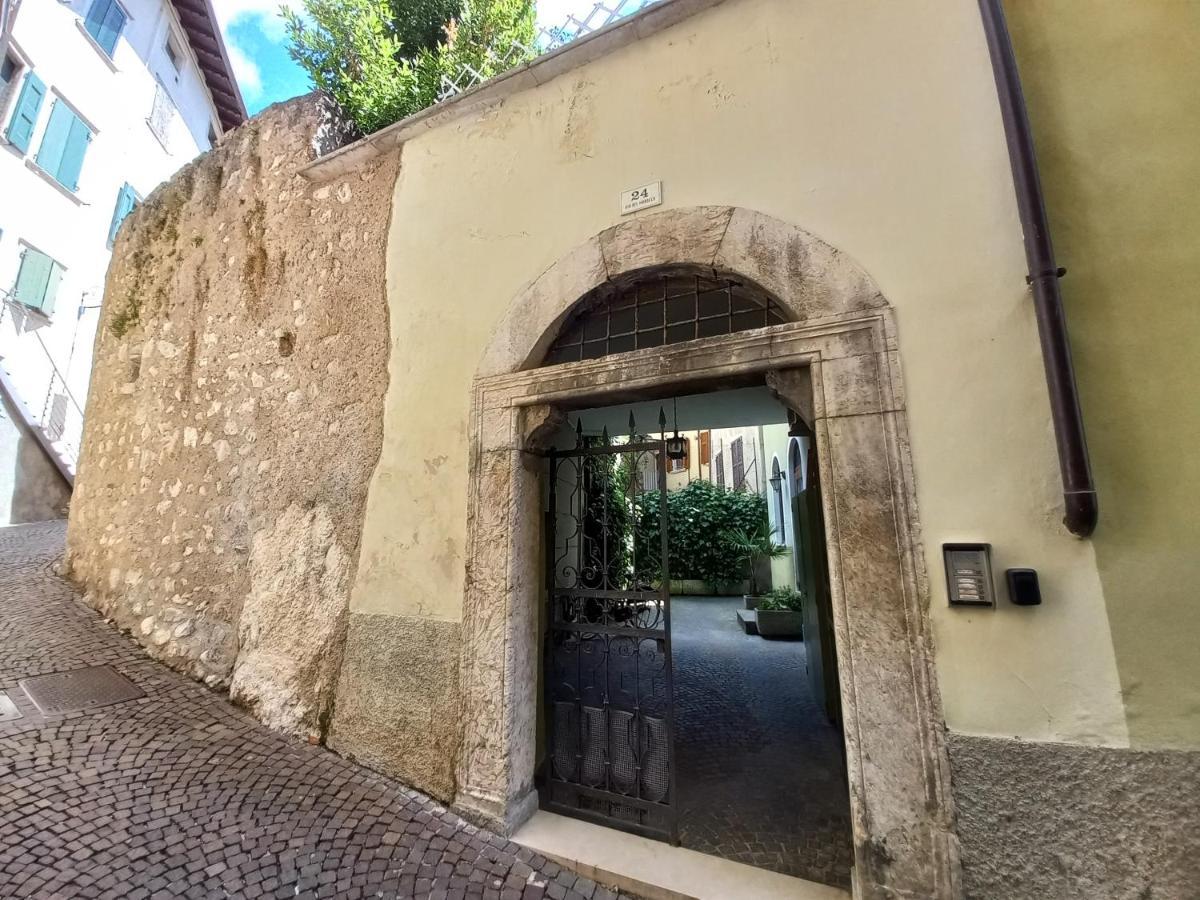 North Lake Riva Apartment, Steps From The Garda Lake Exterior foto