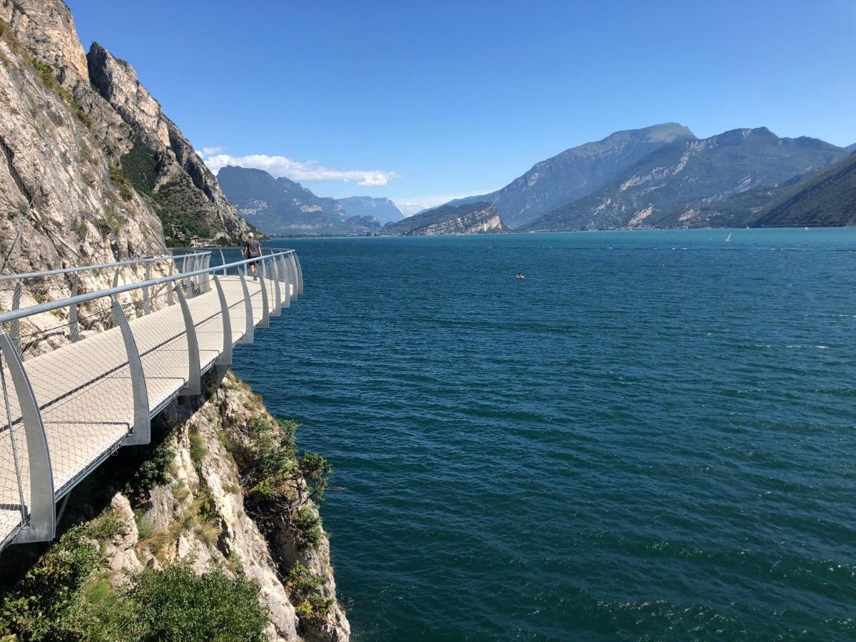 North Lake Riva Apartment, Steps From The Garda Lake Exterior foto