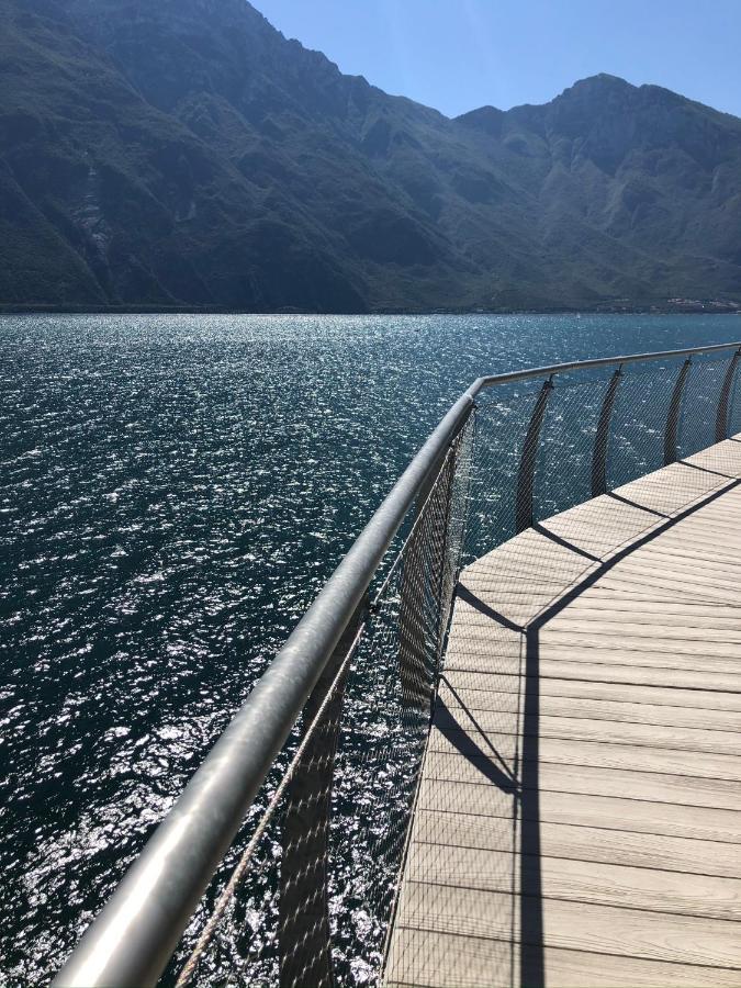 North Lake Riva Apartment, Steps From The Garda Lake Exterior foto