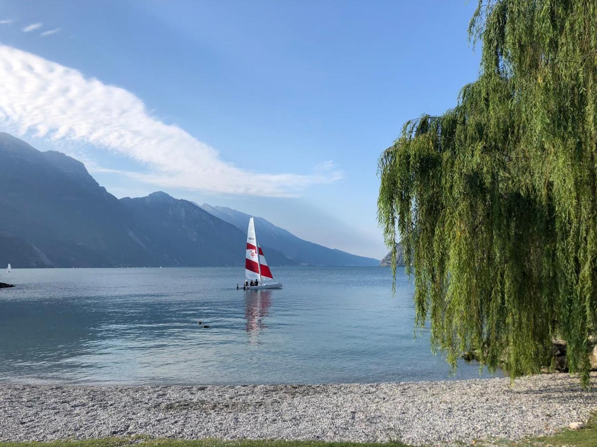 North Lake Riva Apartment, Steps From The Garda Lake Exterior foto